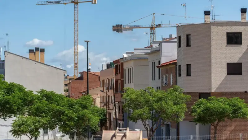 Aragón aplicará la prioridad nacional en el acceso a la vivienda pública