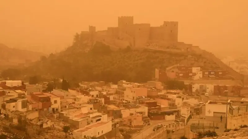 Calima y lluvia de barro en España: cuánto durará el episodio y por qué ocurre