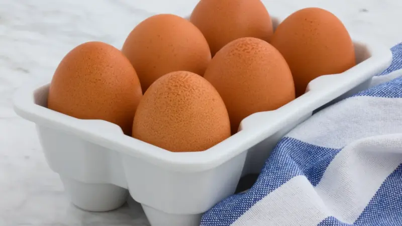 Cómo elegir los mejores huevos en el supermercado, según la OCU