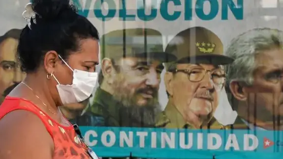 Cuba protests against government amidst crisis