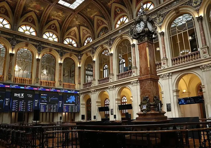El Ibex 35 cierra por primera vez en su historia por encima de los 20.000 puntos