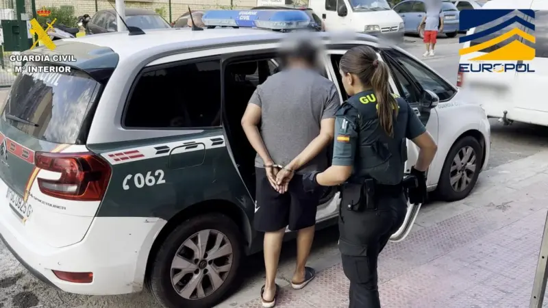 Inmigración convertida en negocio: desarticulada la red que cobraba 12.000 euros por llegar a la costa española desde Ar