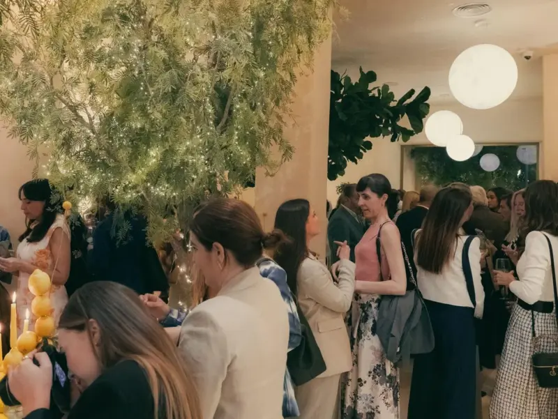 La Sureña restaurante en Edificio Cristina