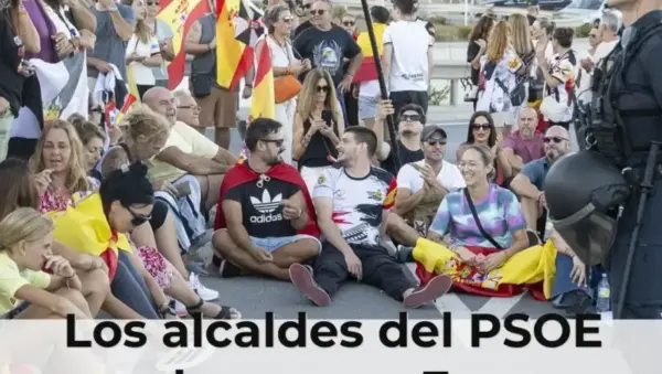 Los alcaldes del PSOE que desoyen a Ferraz y acudirán a las concentraciones en apoyo a Ceuta