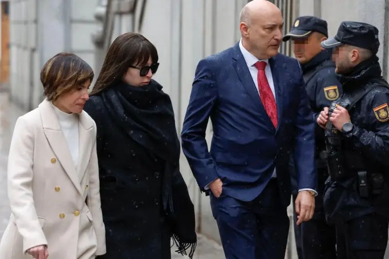 Pardo de Vera reacts to Jessica's pressure in Tragsa