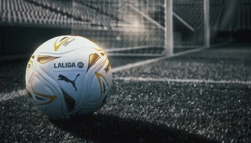 PUMA y LALIGA presentan el diseño exclusivo del balón oficial de los dos partidos de esta temporada de ELCLÁSICO