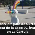 Roban la figura de Curro, la mascota de la Expo 92, instalada en La Cartuja
