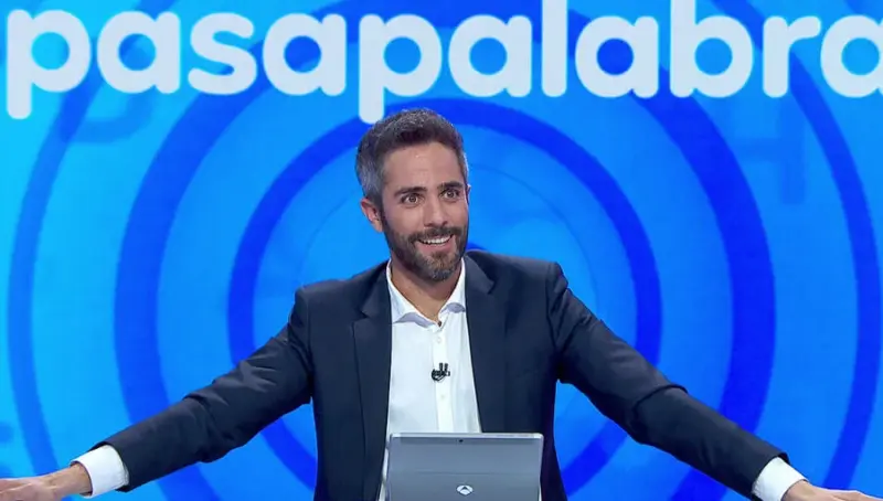 Roberto Leal, periodista español sonriendo